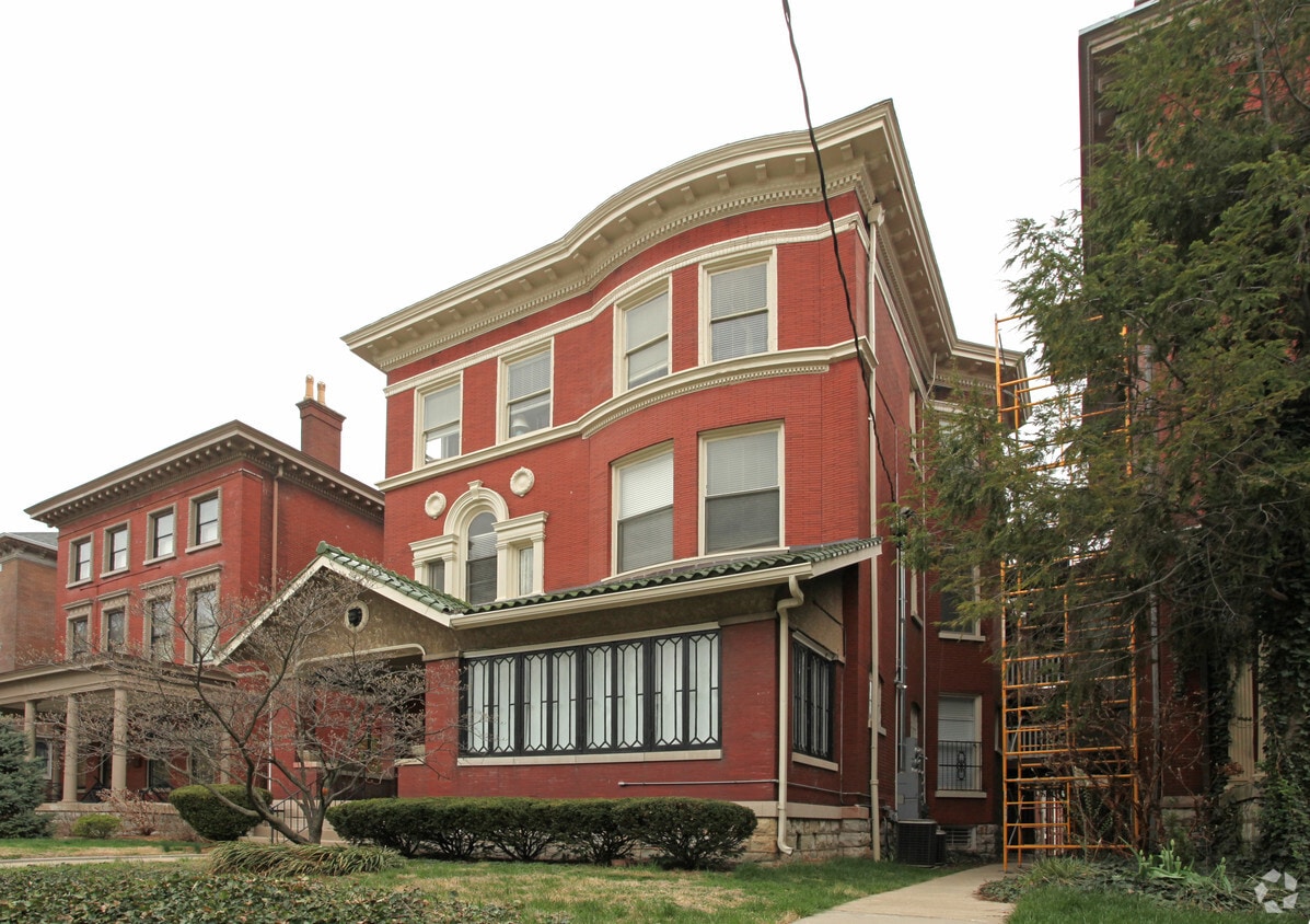 Building Exterior - 1381 3rd St