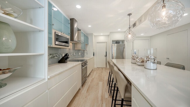 Foto del edificio - 1932 Harbourside Dr