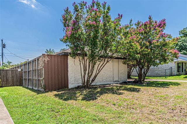 Building Photo - 1512 Fairfield Dr