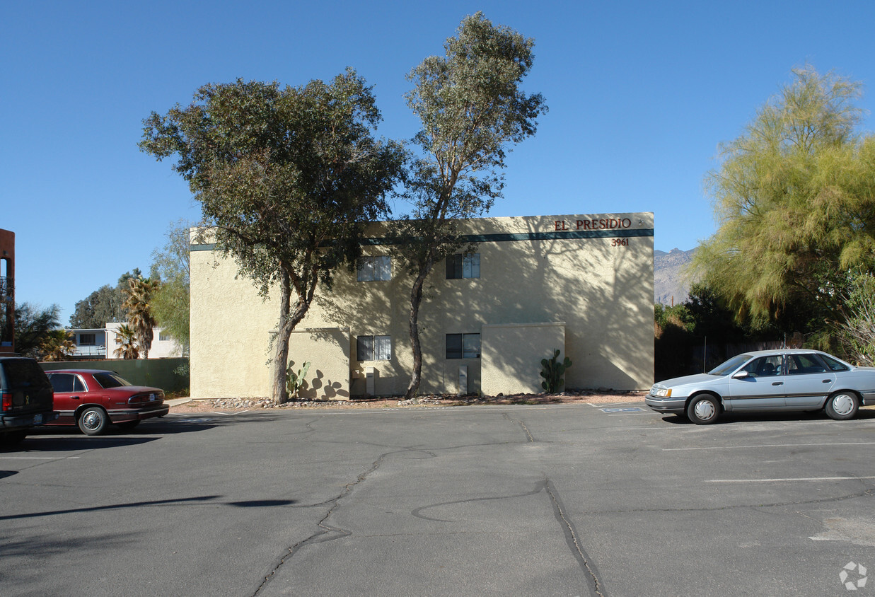 Building Photo - El Presidio Apartments