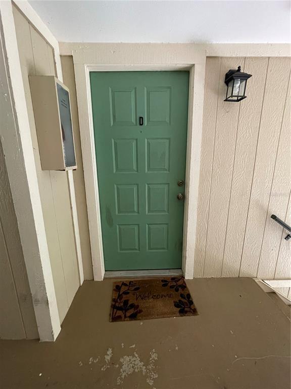 Foto del edificio - 6012 Laketree Ln
