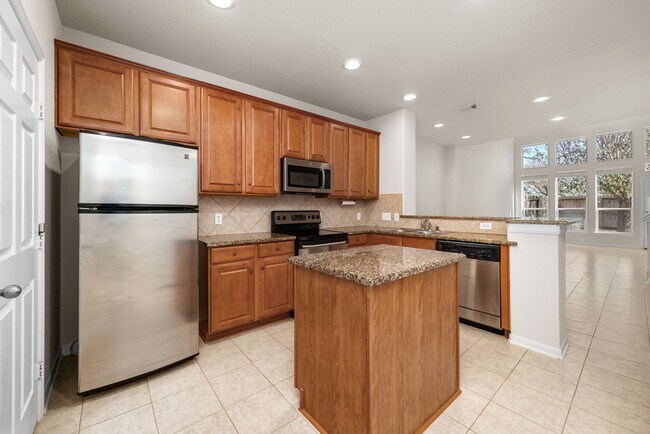 Foto del edificio - 1742 Pepper Hill Ln