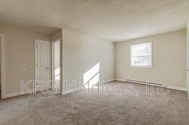 Building Photo - 1517 Halifax St
