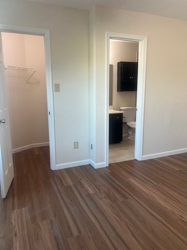 Photo - 705 Wagons Way House