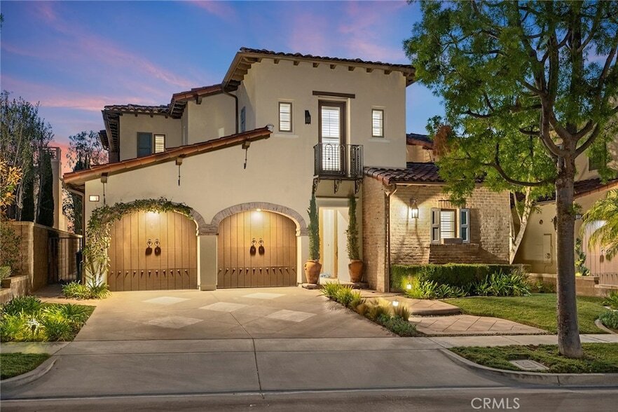 Photo - 33 Tall Hedge Unit