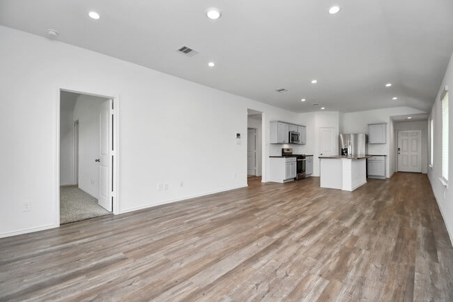 Foto del edificio - 24430 Elmwood Falls Dr