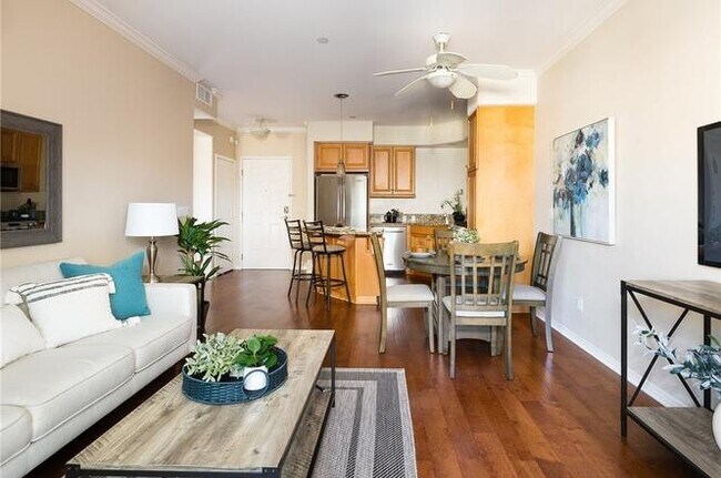 Foto del edificio - 21345 Hawthorne Blvd