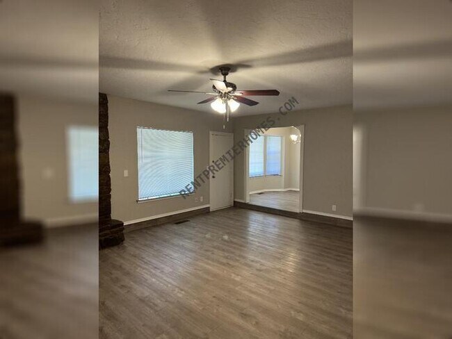 Foto del edificio - 9513 S Ross Ave