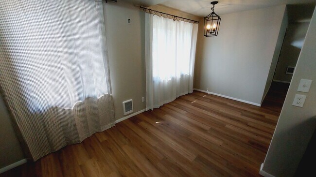 Foto del edificio - 7805 51st Ave NE