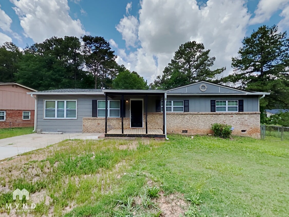 Primary Photo - 7116 Green Acres Ct SW
