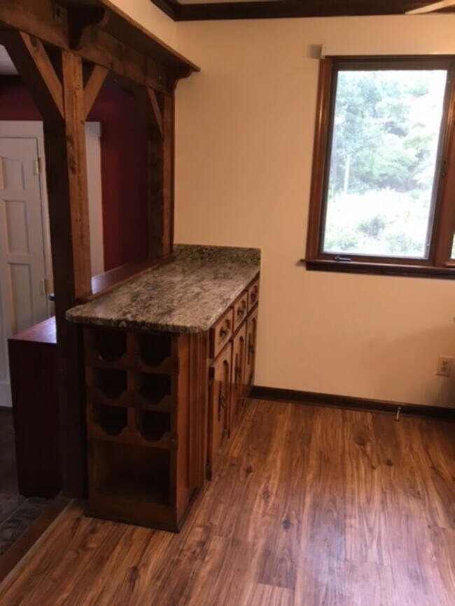 Building Photo - Pond! Pool! Granite! 3.5 Acres! Rental in ...