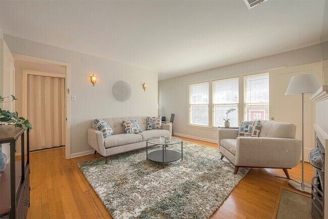 Foto del edificio - 1558 1/2 Castle Ct