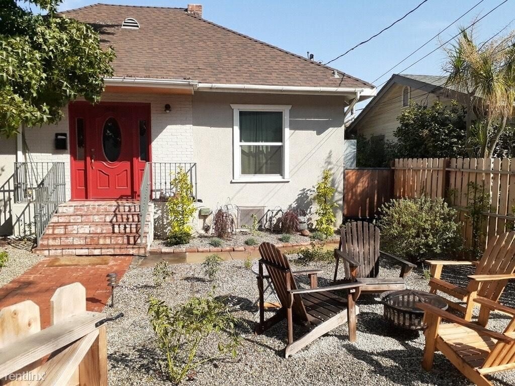 Primary Photo - 3 br, 2 bath House - 1420 N Hoover St