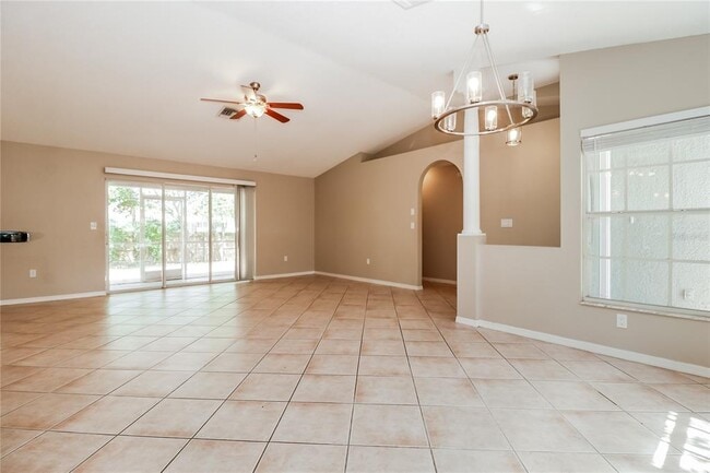 Foto del edificio - 3173 Parkhill Ave