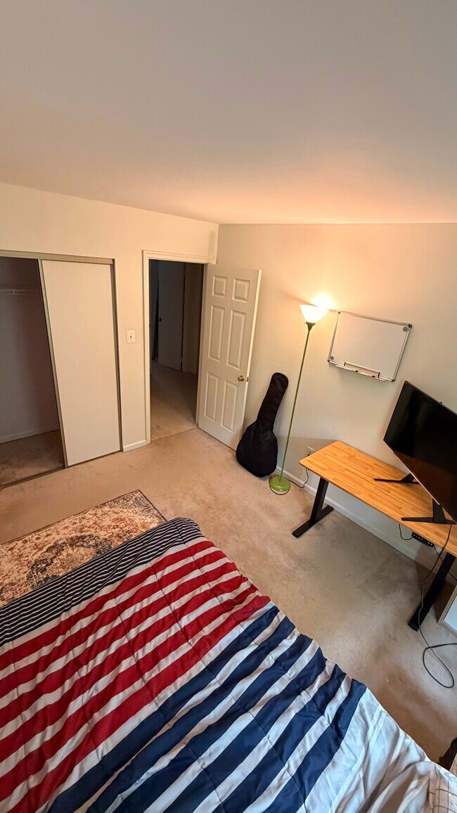 Foto del edificio - 6430 Selby Ct
