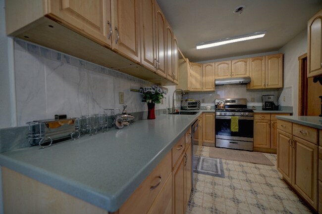 Building Photo - 7398 Birch Bay Dr