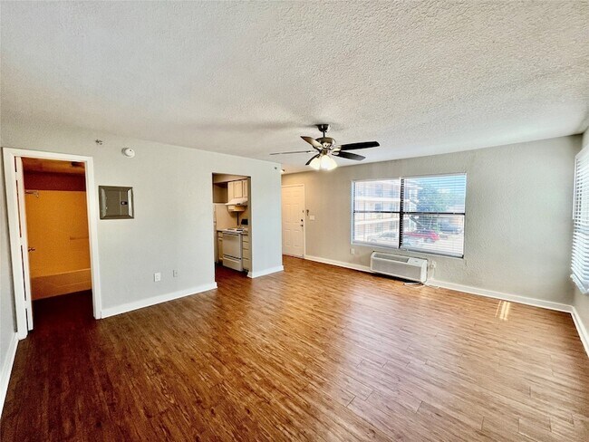 Foto del edificio - 701 W Sycamore St