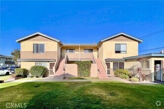 Building Photo - 1040 Valencia St