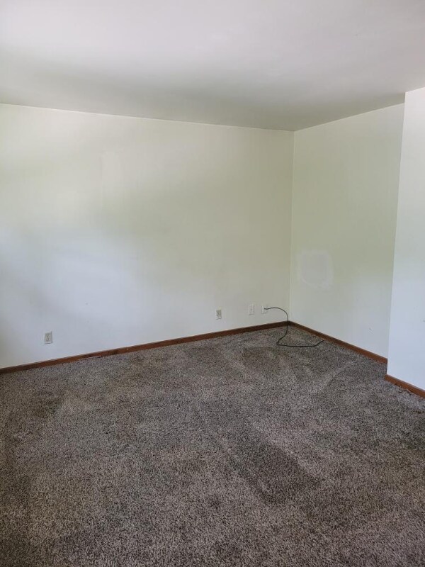 119 N Church St Unit 119.5, Elkhorn, WI 53121 Room for Rent in