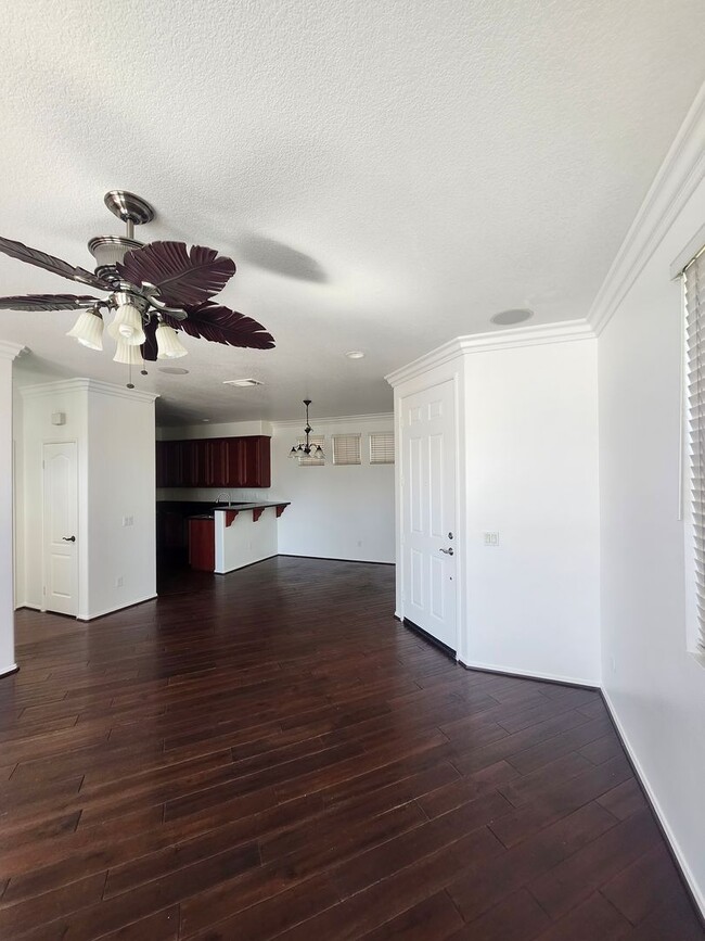 Building Photo - Chino 4 bedroom Beauty