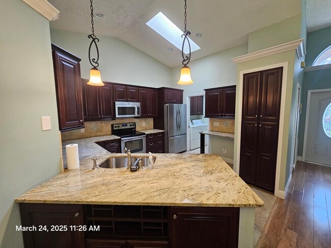 Building Photo - 4295 SE Brittney Cir
