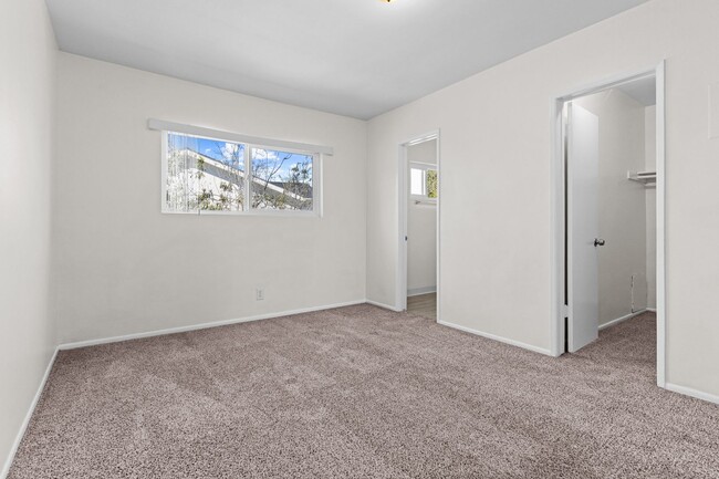 Foto del edificio - 12602 Kensington Ln