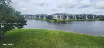 Building Photo - 9420 Poinciana Pl
