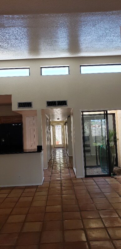 Foto del edificio - 7946 E Sabino Sunrise Cir