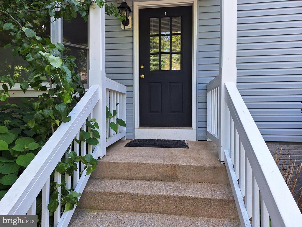 21 Stonewall Ct, Middleburg, VA 20117 Townhome Rentals in Middleburg