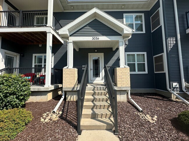 Building Photo - 3036 Triumph Dr