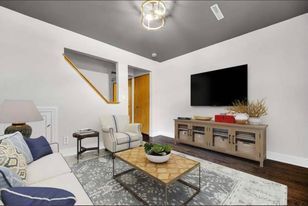 Foto del edificio - 1838 S Springfield Ave