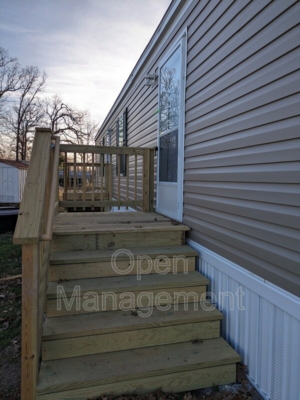 Foto del edificio - 7534 US-60