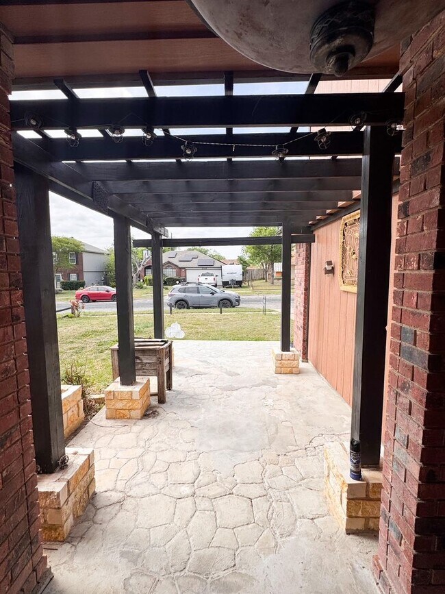 Foto del edificio - 4 bedroom, 2.5 bath close to Ft. Hood