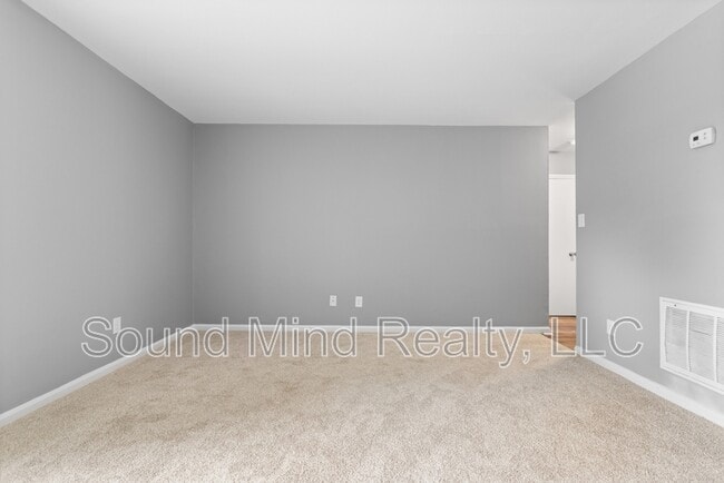 Building Photo - 1403 Sportsman Trail