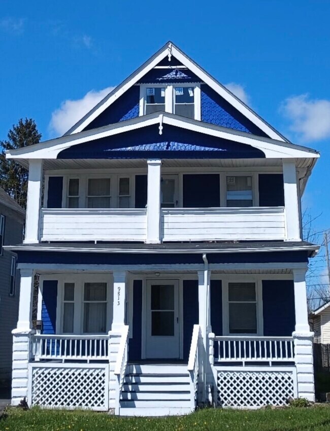 Building Photo - 9813 Manor Ave