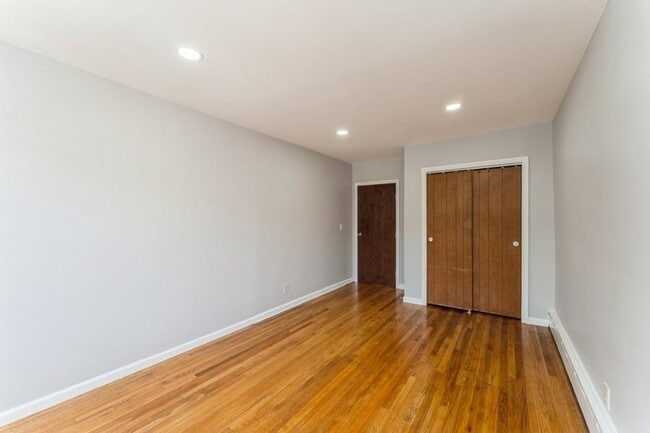 Building Photo - 103-28 115th St