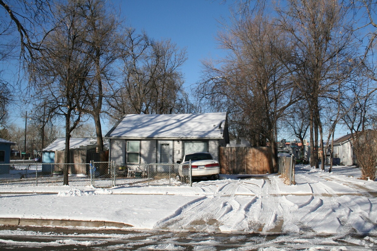 Primary Photo - Westchester Apartments