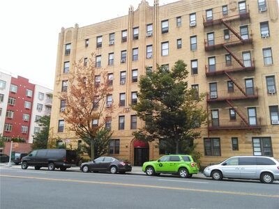 Foto del edificio - 303 Avenue P