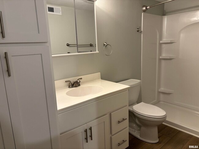 Foto del edificio - 1646 W 42nd St