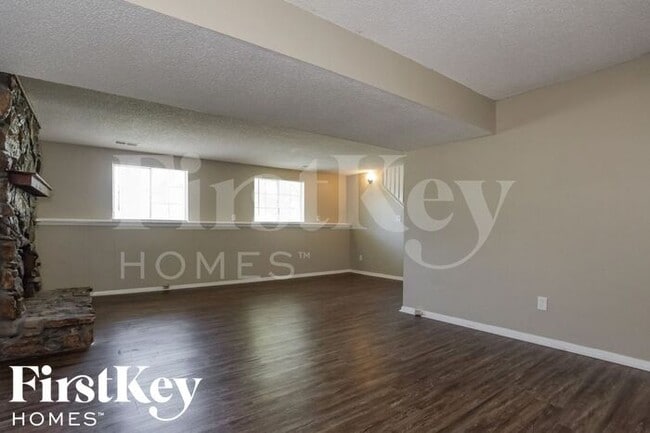 Building Photo - 4321 Castle Heights Dr