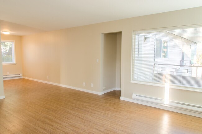 Foto del edificio - 4417 Bagley Ave N