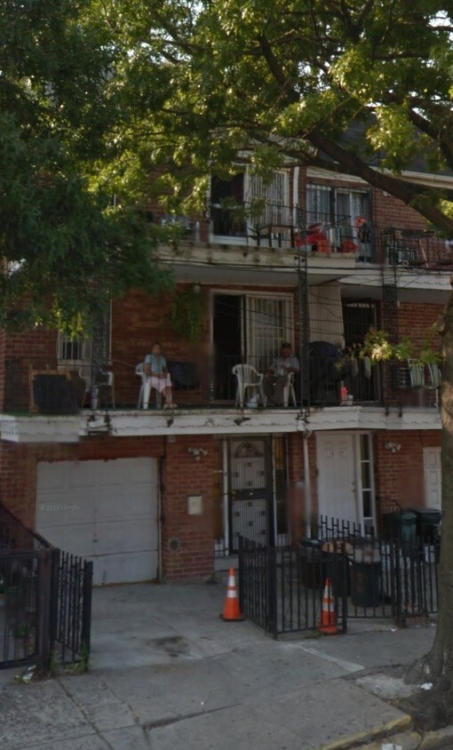 Primary Photo - 110-35 Saultell Ave