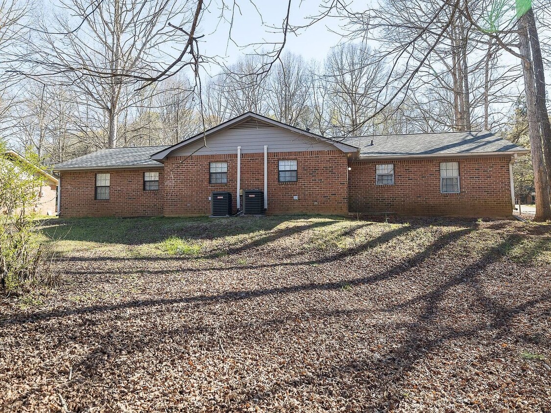 Foto principal - 151 Massey Ln