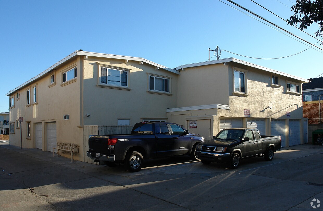 Foto del edificio - Balboa Boulevard Apartments