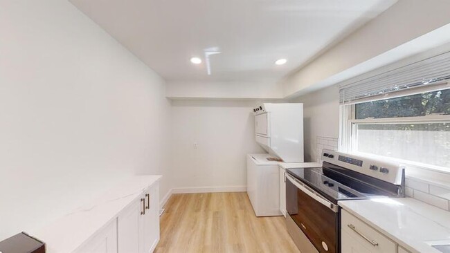 Foto del edificio - 1615 Peach St