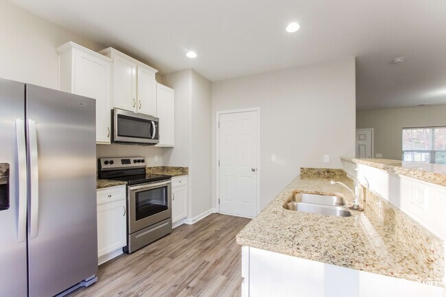 Foto del edificio - 6611 Ware Road, Charlotte, NC 28212