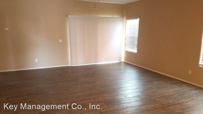 Foto del edificio - 3 br, 2 bath House - 14625 W. Watson Lane