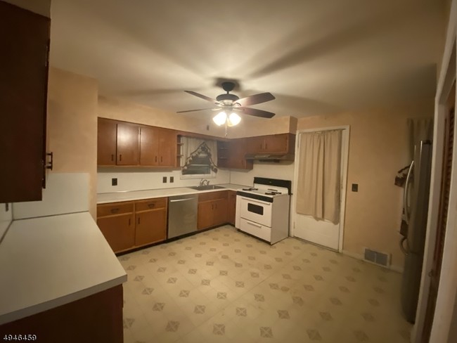Foto del edificio - 219 Walnut Ave