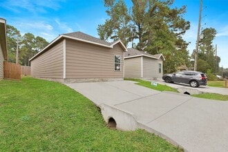 Building Photo - 9650 Warm Spring