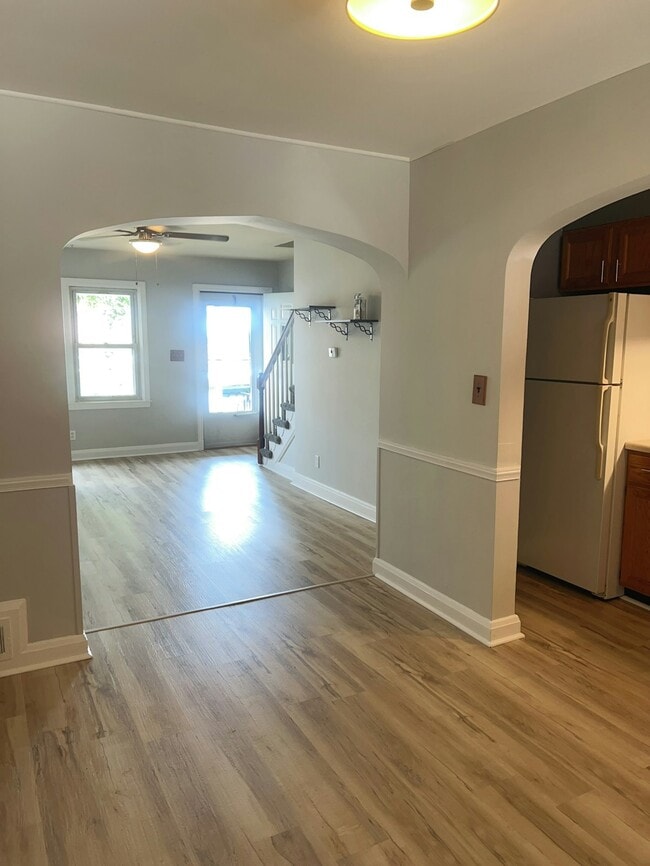 Building Photo - 526 Parksley Ave
